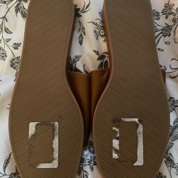 Woman’s Steve Madden cognac Leather Holmes slide sandals - Picture 3 of 4